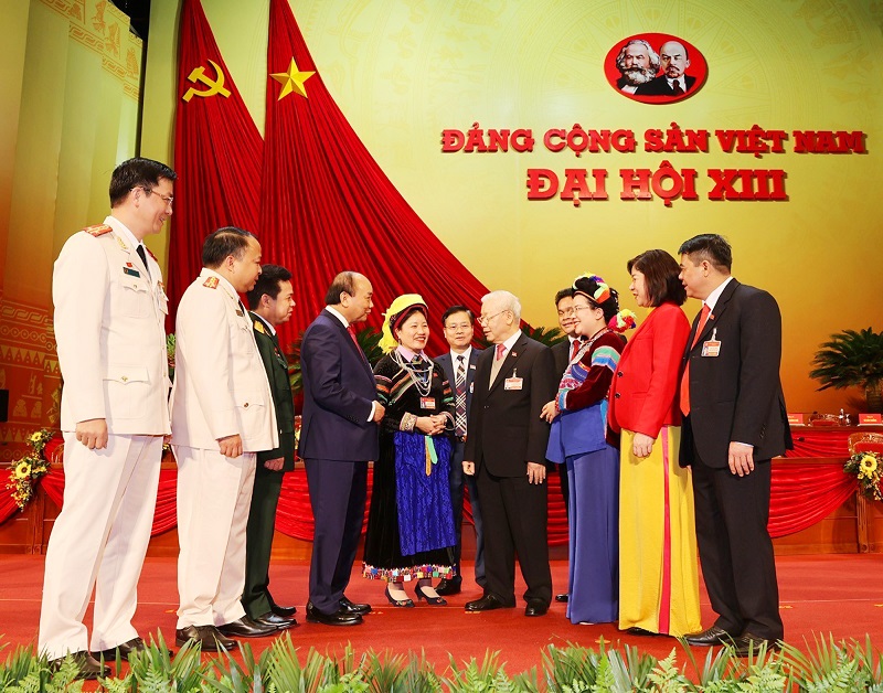 Tổng Bí thư Nguyễn Phú Trọng và các đại biểu tại Đại hội XIII