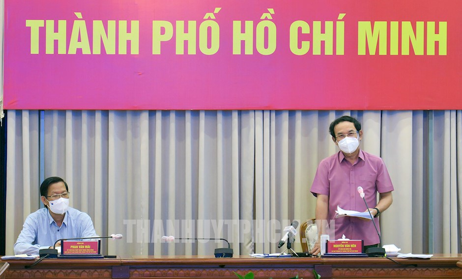 Bí thư Thành ủy TPHCM Nguyễn Văn Nên phát biểu tại hội nghị