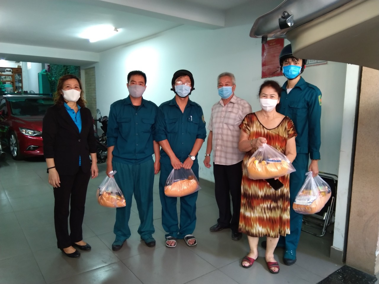 Tiếp nhận sự hỗ trợ của Công ty Đại Dương Xanh